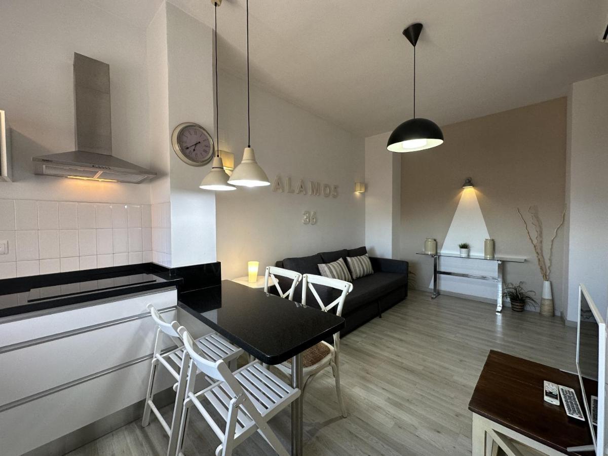 Alamos Suite Málaga Buitenkant foto